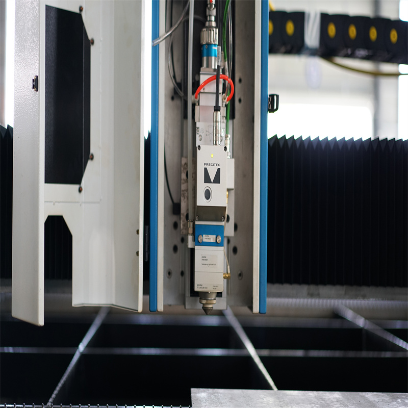 Máy cắt sợi quang 12kw cho thép cacbon 10mm